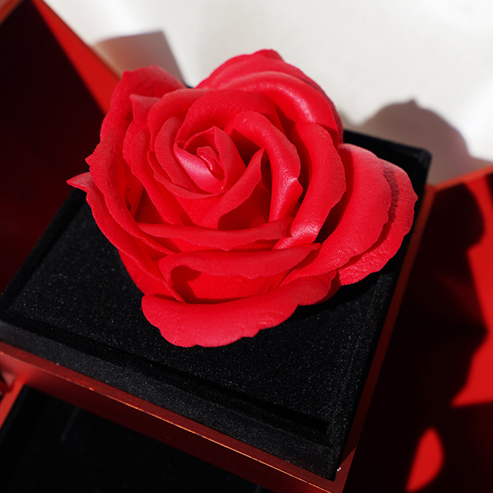 4-Blättrige Kleeblatt-Halskette „Glücksbringer“ mit Geschenkbox Ewige Rose